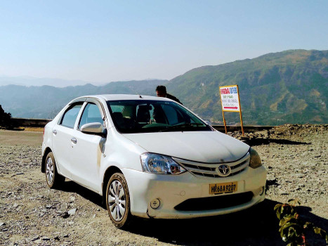 taxi service in kalka